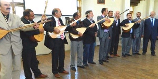 Kars Aşıklar Akademisi ilk mezunlarını verdi