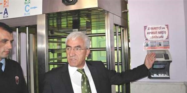 Silahlı saldırıya uğrayan müdür, Ankara'ya tayin edildi