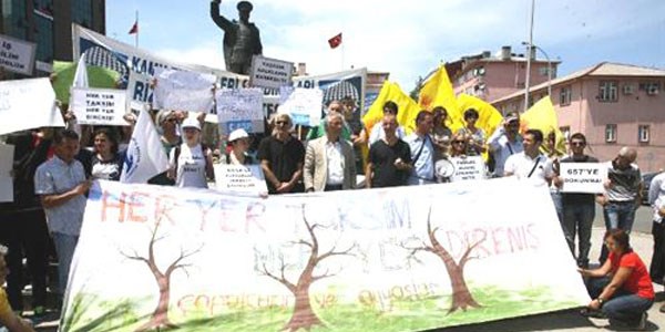 Basın açıklamasına katılan hemşireye ceza