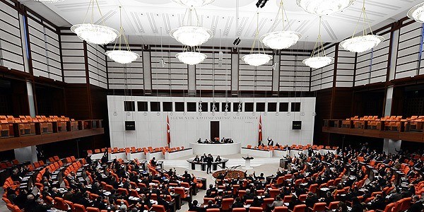 AK Parti'den Gezi Parkı önergesi
