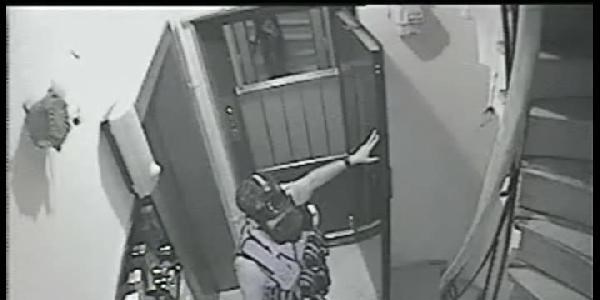 'Apartmandaki polis dayağı' güvenlik kamerasında