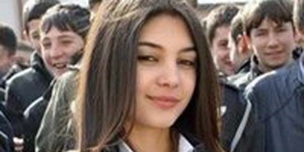 Bu okuldaki tek kız öğrenci o