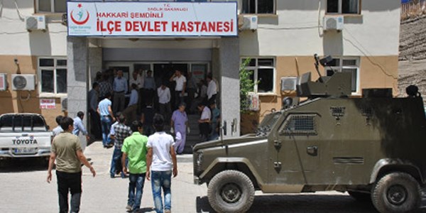 Askeri araçla yolcu minibüsü çarpıştı: 9 yaralı