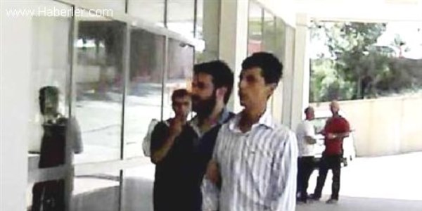 Polisin yakaladığı asker firarisi jandarmanın elinden kaçtı