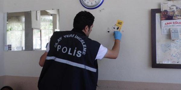 Zabıta memurunu av tüfeğiyle vurdu
