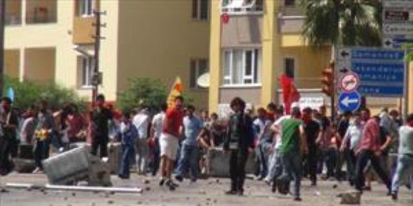 Hatay'daki gezi gsterisindeki yabanclar snr d edildi