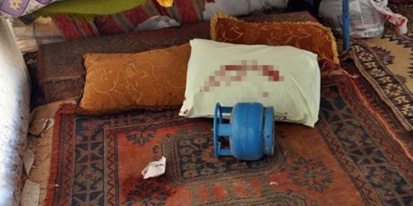 Başına piknik tüpüyle vurulan kadın öldü