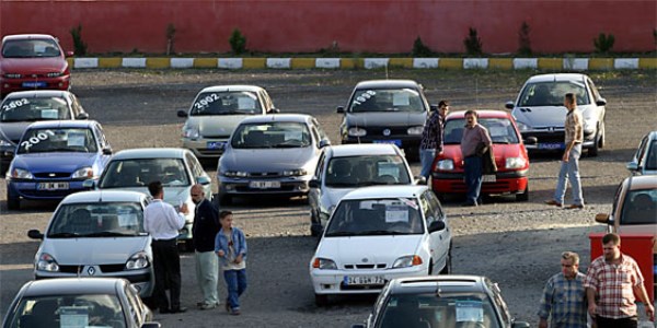 'İkinci el' otomobile döviz zammı