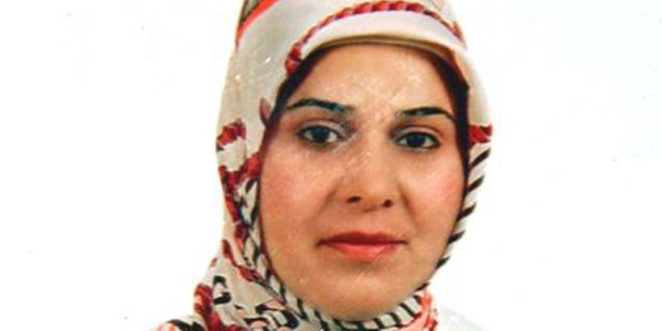Kaybolan eşini arıyor