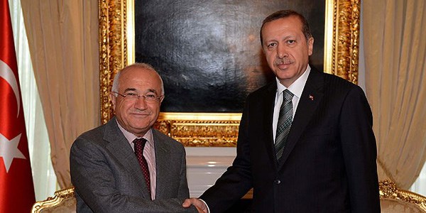 Anayasa Uzlaşma Komisyonu'na toplantı çağrısı