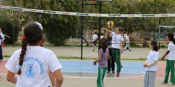 Selçuk'ta 'Kör Voleybolu zevki