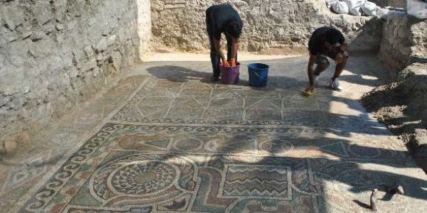 Anadolu motiflerinin ncs mozaik bulundu