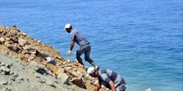 Denize dökülen hafriyat gelir kapıları oldu