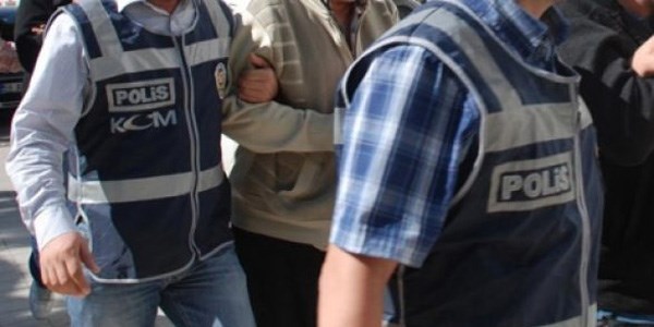 Askere iş yapan müteahhitlere operasyon