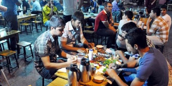 Şanlıurfa günde 5 ton ciğer yiyorlar!