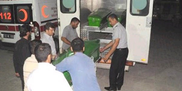 Suriye'deki çatışmadan getirilen 2 yaralıdan 1'i öldü