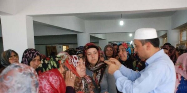 Alaplı'da camilerde Sakal-ı Şerif ziyarete açıldı