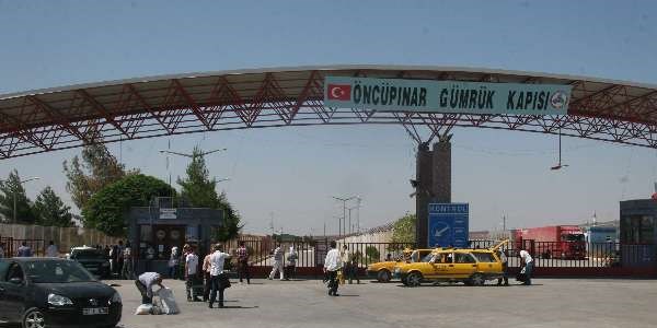 Suriye'den Türkiye'ye göç devam ediyor