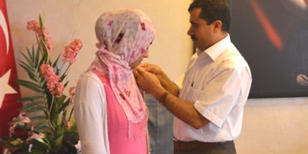 Şanlıurfalı kız öğrencinin örnek başarısı