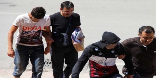 Camideki para kasasını çalan 3 kişi yakalandı