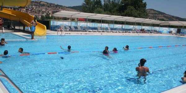 Çan'da öğrencilere yönelik yüzme kursu