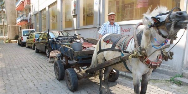 Zamana meydan okudu ama trafik kazasına yenik düştü