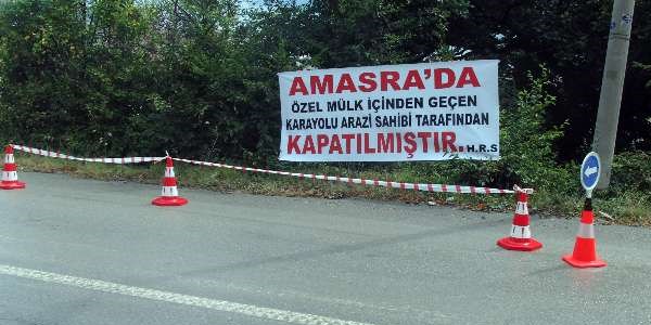 Tek başına yol kapattı