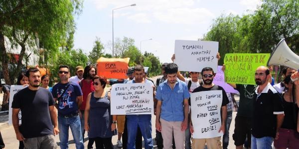 TOMA'ya bornozlu protesto