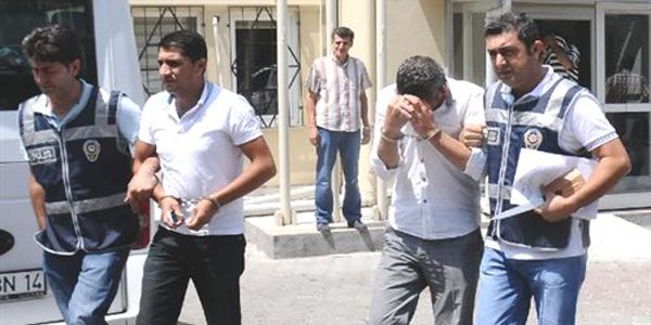 Ramazan pidesi kuyruğu yankesicilerine dikkat