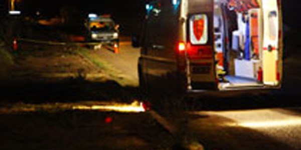 Yol kenarında ceset bulundu