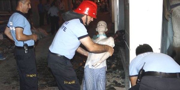 Ordu'da giyim mağazasında yangın çıktı