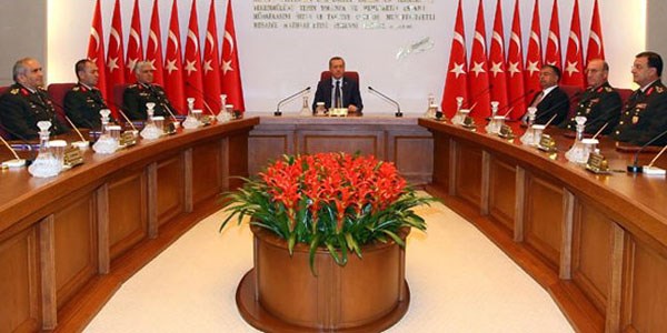 YAŞ'ta Jandarma düğümü