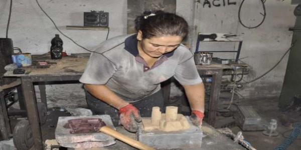 Kumu hamur gibi yoğuruyor
