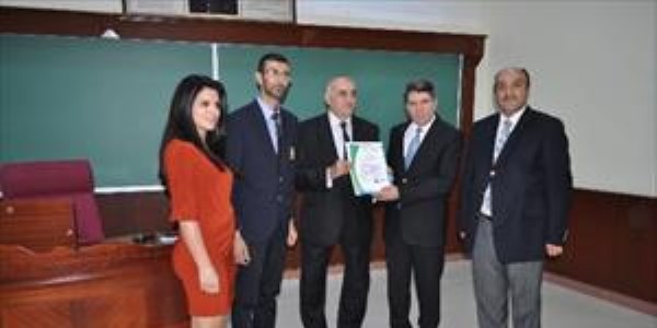 ktisadi ve dari Bilimler Fakltesi'ne ISO 9001:2008 kalite belgesi