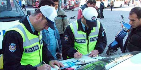 Srpriz trafik cezalar yolda