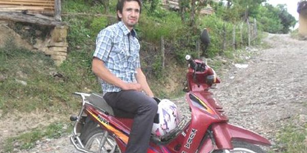 Üstüne jeneratör düştü