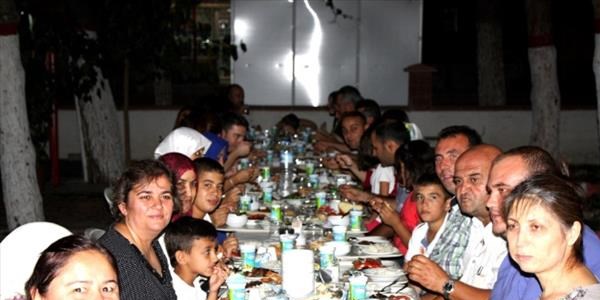 Sarıgöl Devlet Hastanesi'nde iftar buluşması