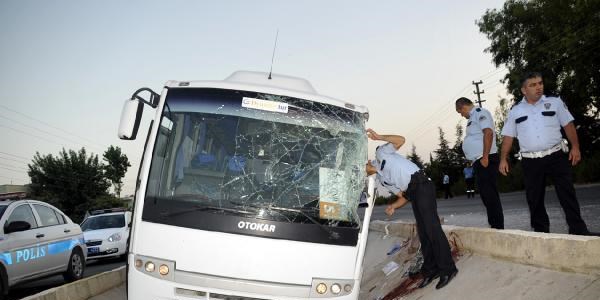 İranlı turistleri taşıyan otobüs kaza yaptı: 15 yaralı