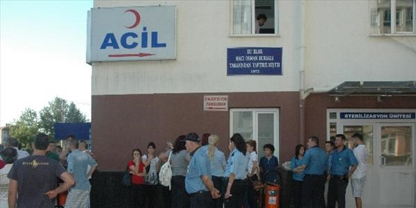 Polis memuru karakolun önünde intihar etti
