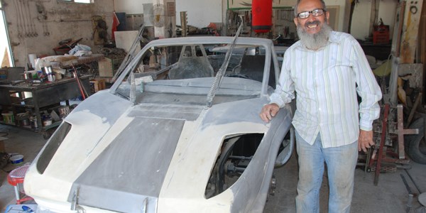 74'lük mucit yerli Ferrari üretiyor