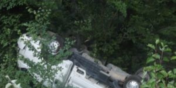 Şarampole uçan kamyonet bir gün sonra bulunabildi
