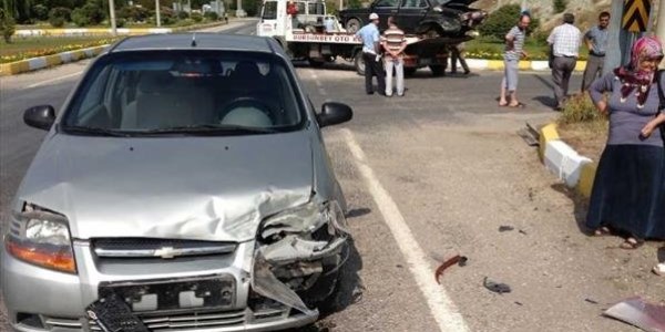 Dursunbey'de trafik kazaları