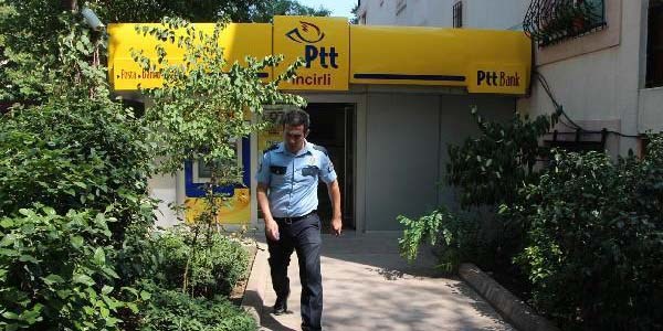 Bakırköy'de PTT şubesini soydular