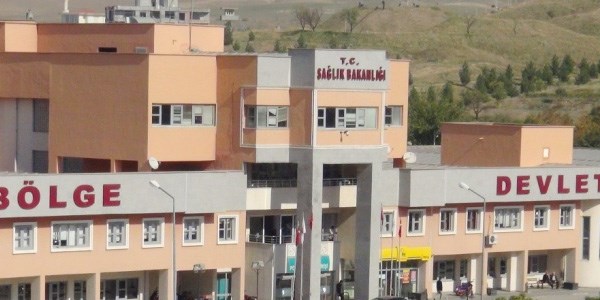 Temizlik işçilerinin işine son verildi, hastalar mağdur oldu