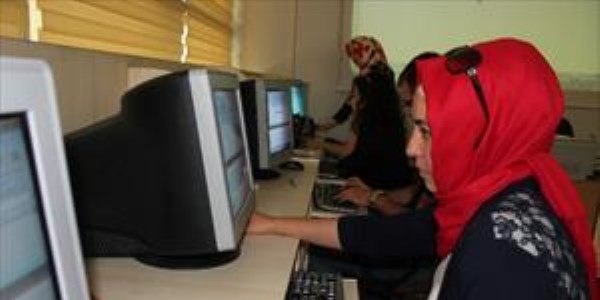 Bilgisayar kullanımı eğitimlerle daha da yaygın hale geliyor