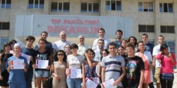 Stajı tamamlayan Gürcü öğrenciler sertifikalarını aldı