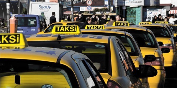 İstanbul'da 5 bin taksici meslekten tasfiye edildi