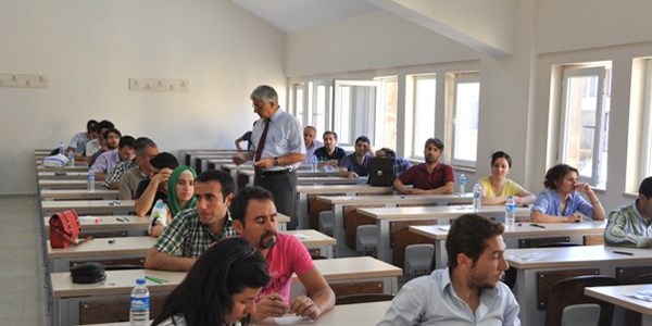 MŞÜ'de Kürt Dili Ve Kültürü Anabilim Dalı yüksek lisans giriş sınavı yapıldı