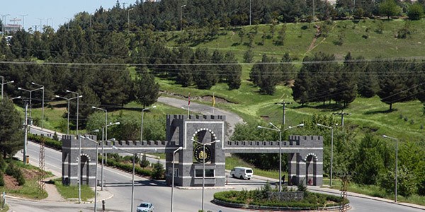 Yüksek lisans hazırlıkta askerlik 1 yıl tecil ediliyor