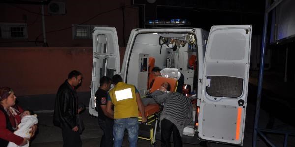 İki otomobil kafa kafaya çarpıştı: 10 yaralı